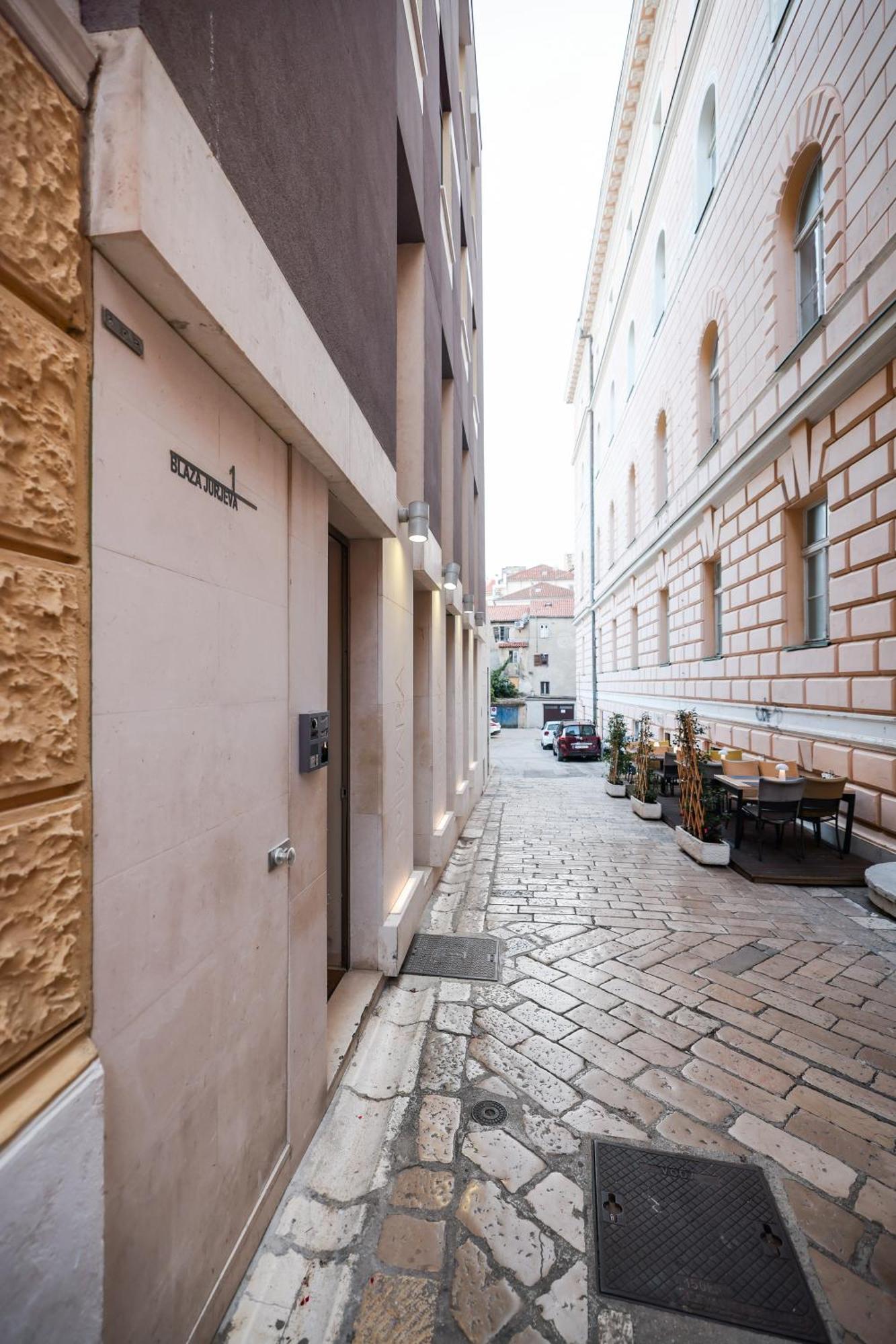 Marilla Apartments ザダル エクステリア 写真